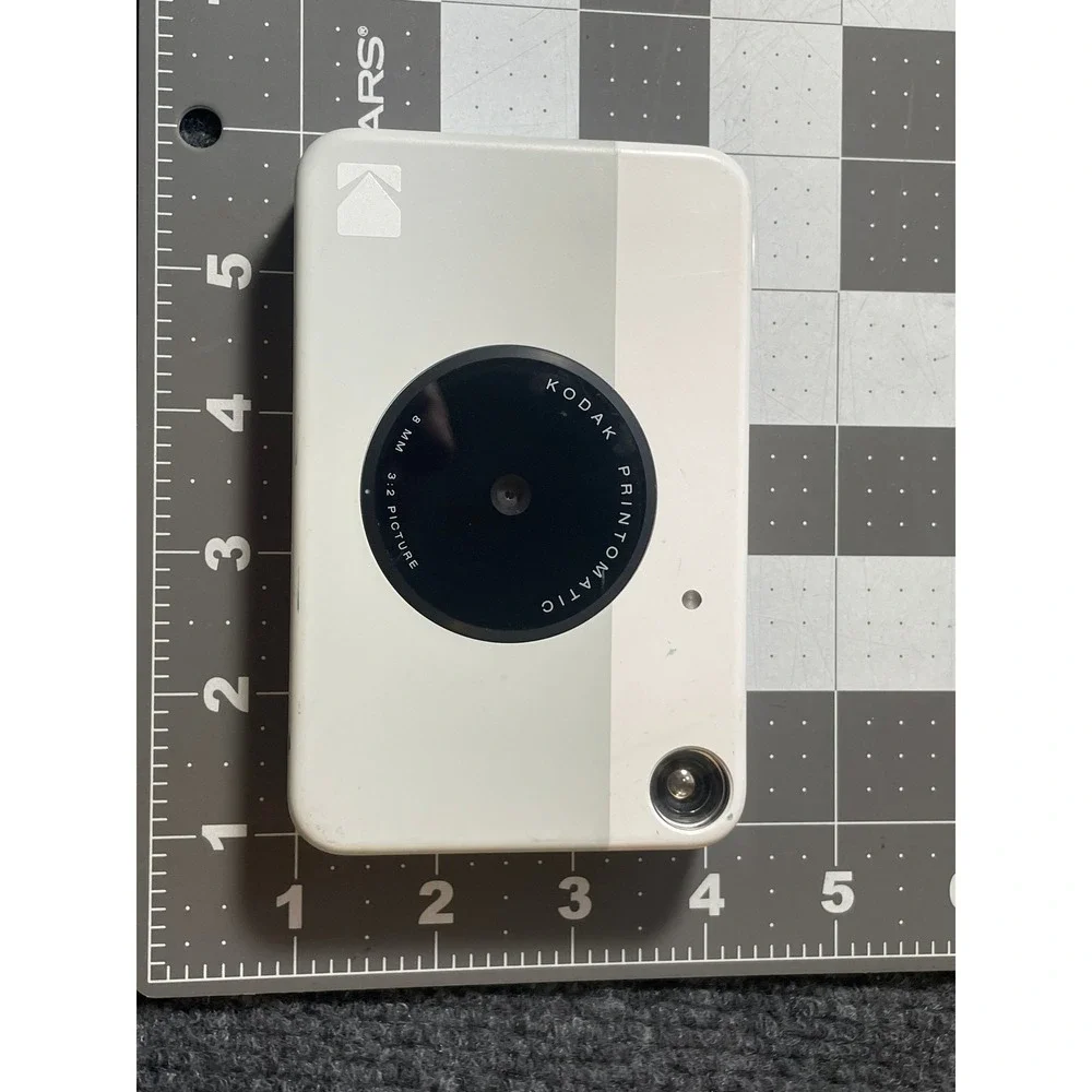 Kodak Printomatic Digital Instant Print Camera White Grey 8mm 3:2 RODOMATIC